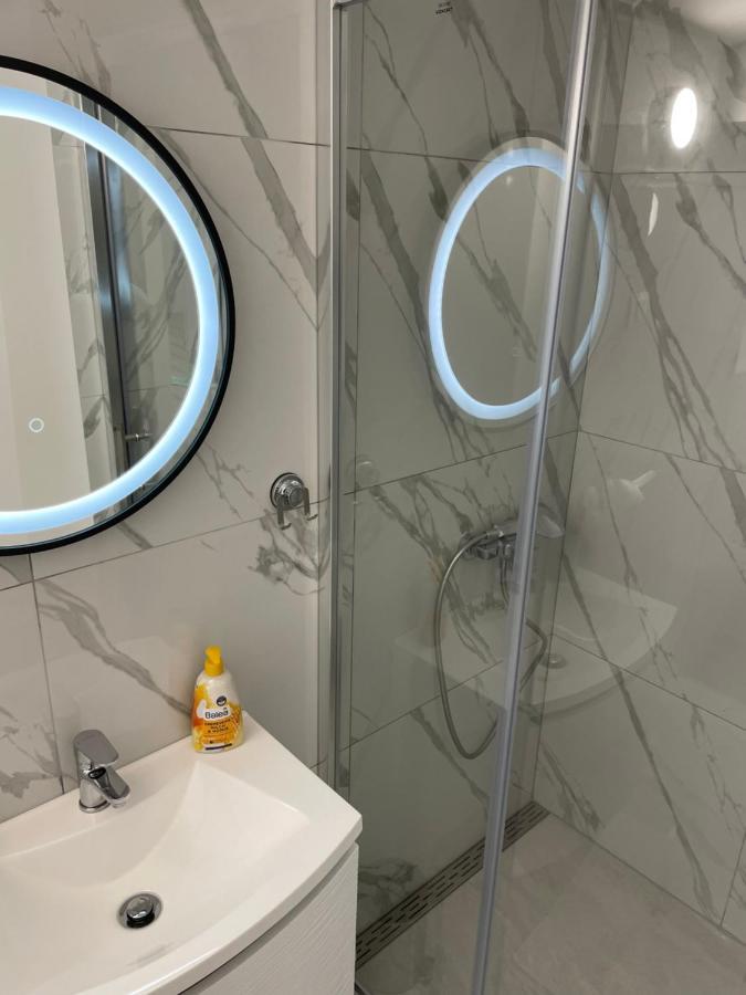 Apartment Studio Beauty In Centar Пула Екстериор снимка